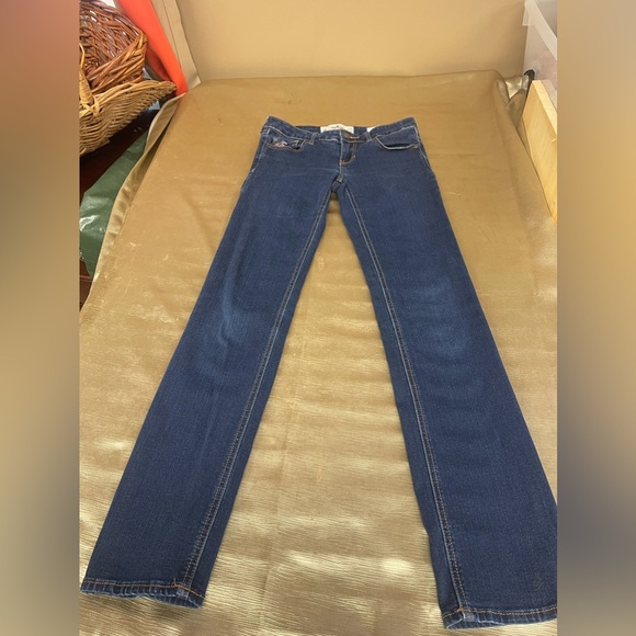 Hollister jeans - Picture 2 of 2